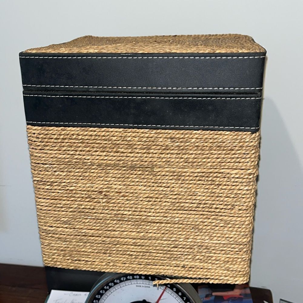 9” x 9” Wrapped Two Tone Rattan Home Cube Storage Basket Removable top hiding